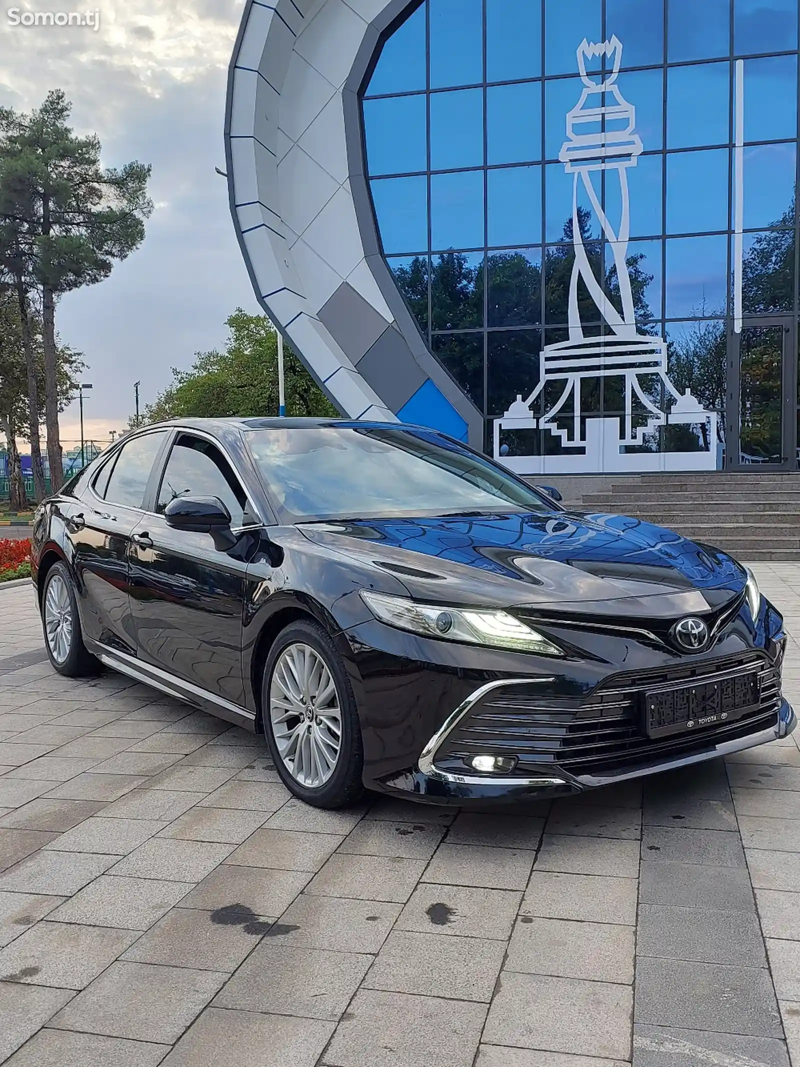 Toyota Camry, 2019-1