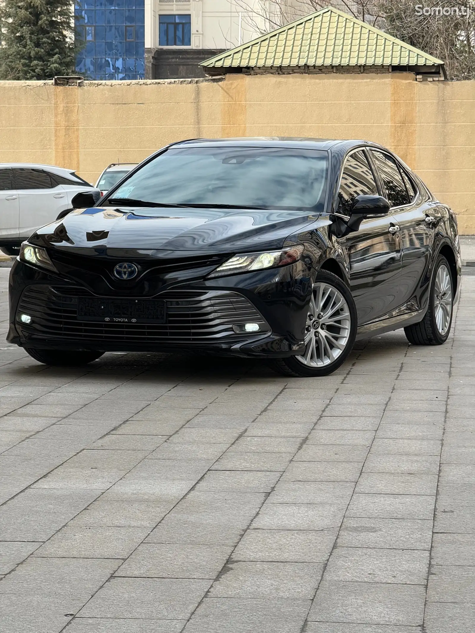 Toyota Camry, 2018-1