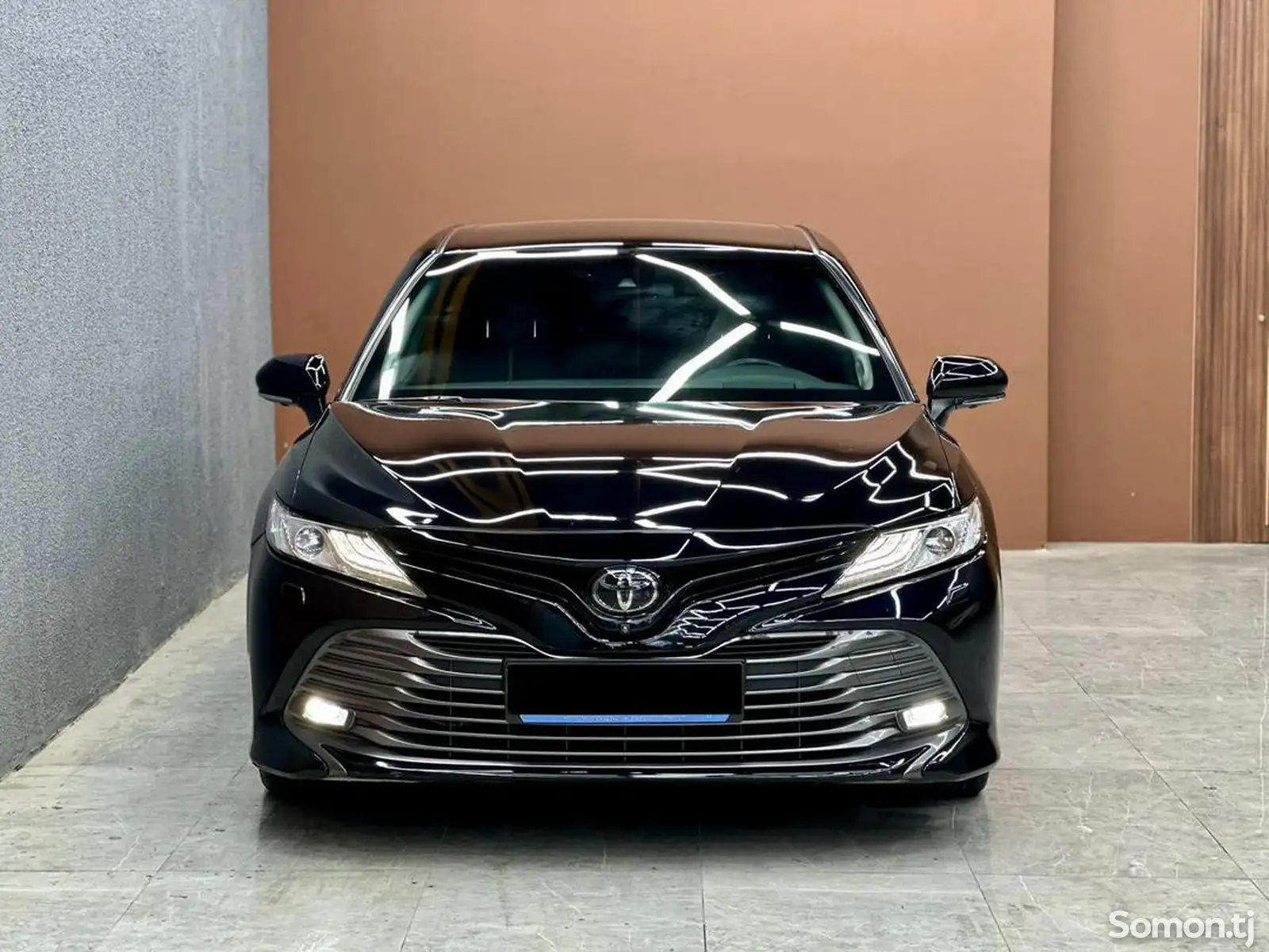 Toyota Camry, 2019-1