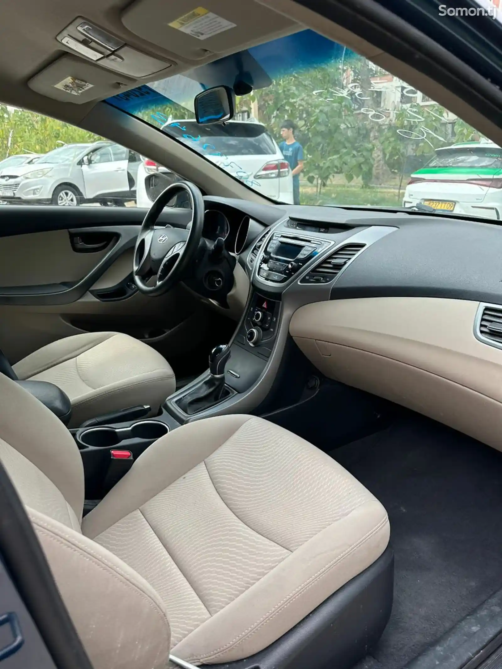 Hyundai Elantra, 2014-6