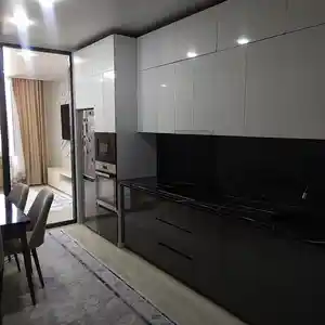 3-комн. квартира, 11 этаж, 85 м², Караболо