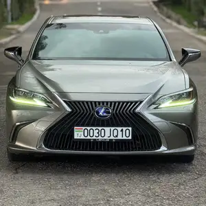 Lexus ES series, 2020