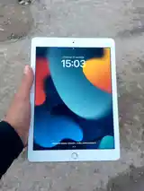 Планшет iPad-4