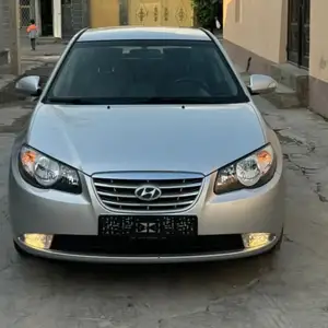 Hyundai Avante, 2010