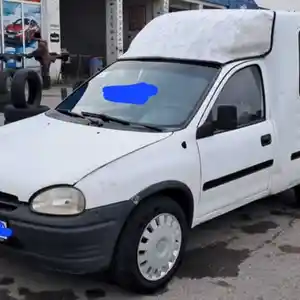 Лобовое стекло на Opel Combo 1993-2000