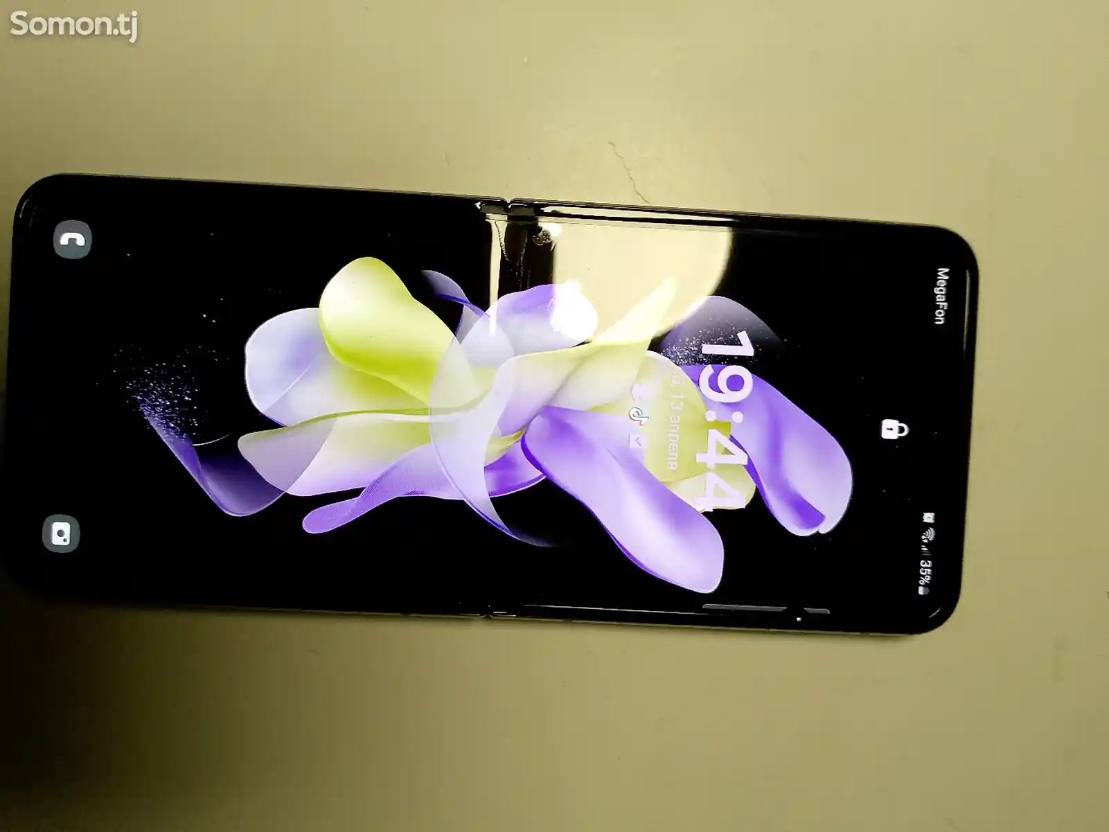 Samsung Galaxy Z Flip4-6