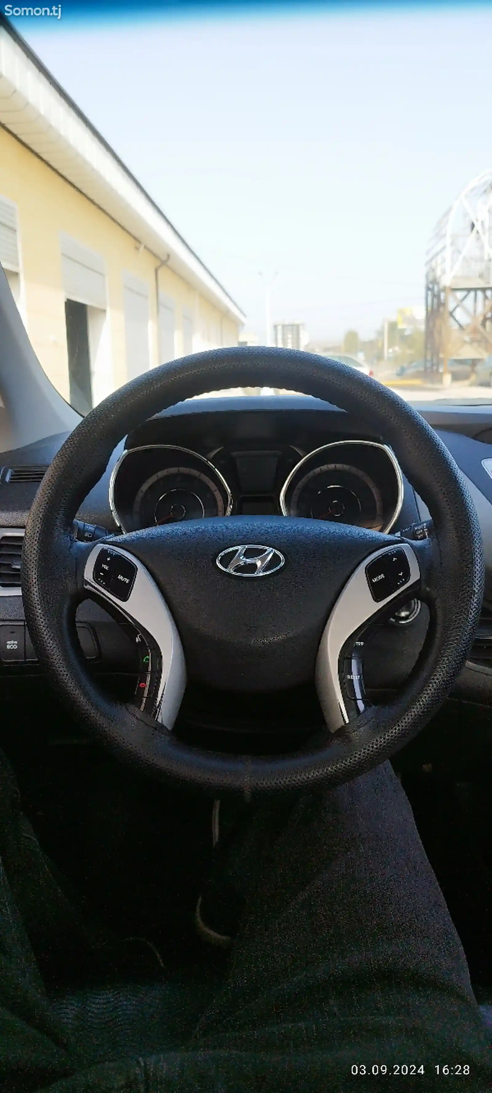 Hyundai Avante, 2014-9