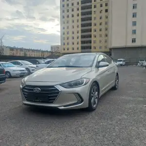 Hyundai Elantra, 2017