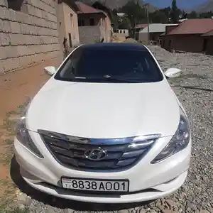 Hyundai Sonata, 2011