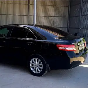 Toyota Camry, 2010