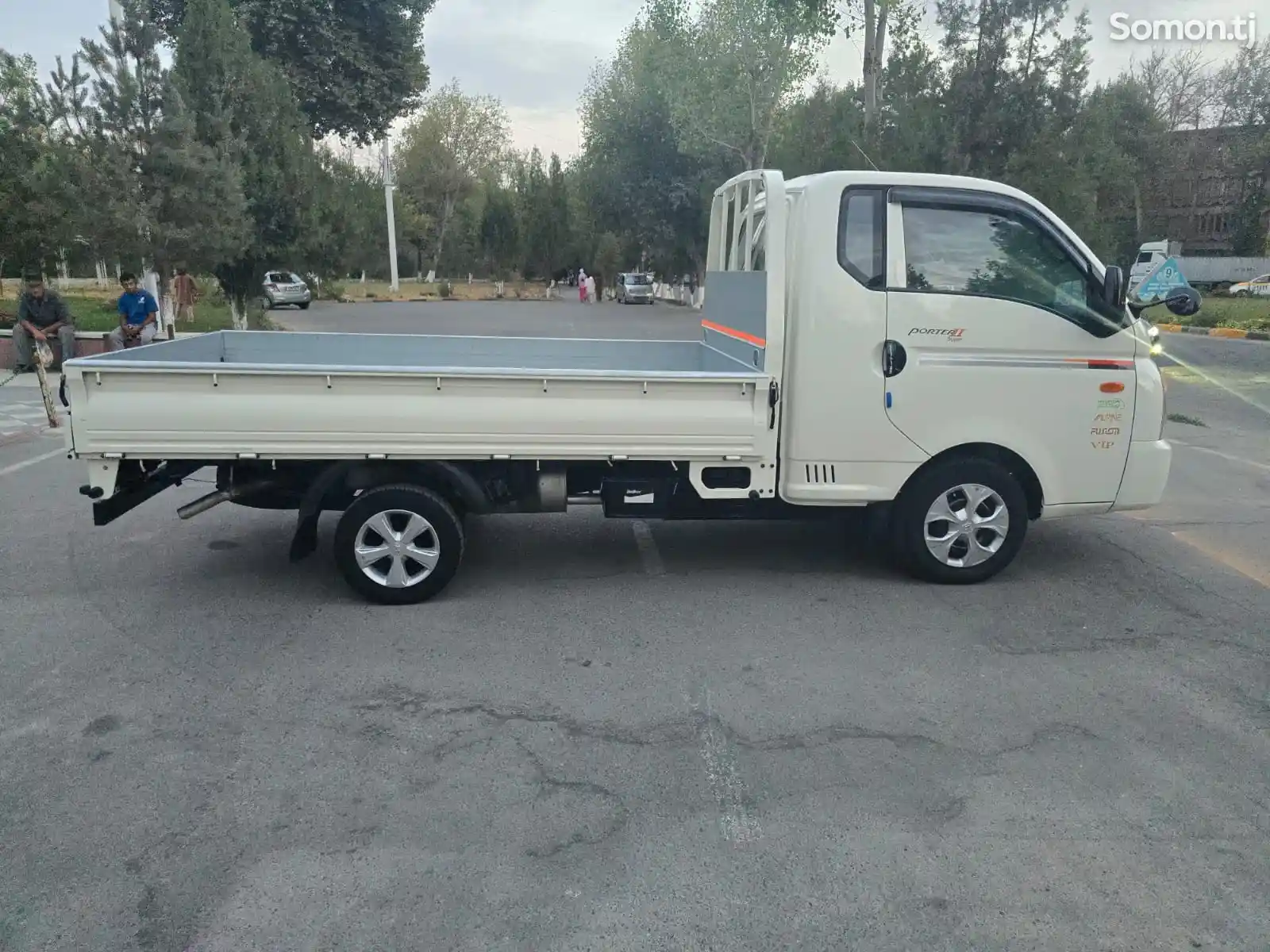 Бортовой автомобиль Hyundai Porter, 2012-4