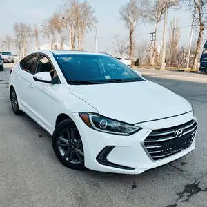 Hyundai Elantra, 2017