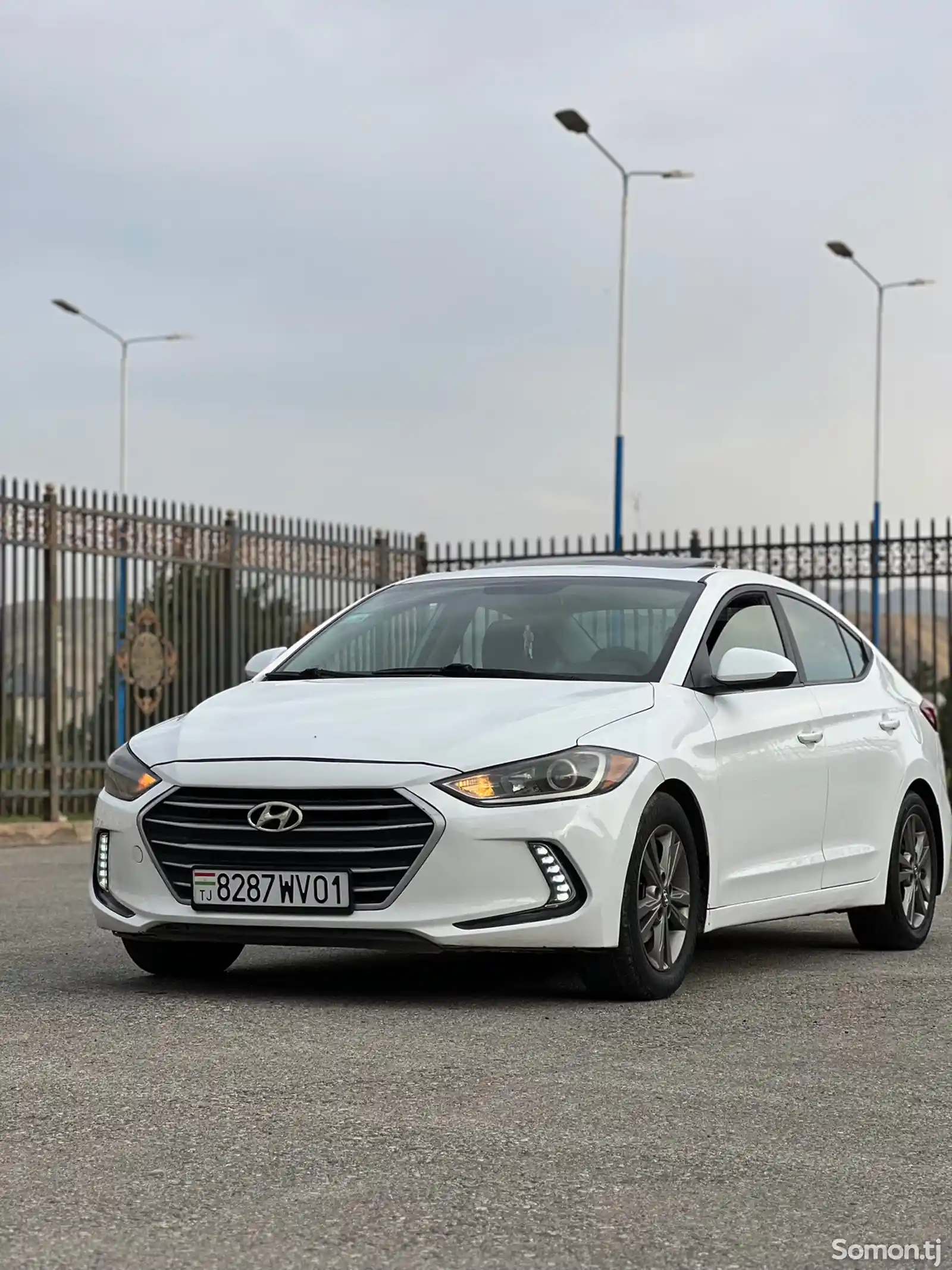 Hyundai Elantra, 2017-3