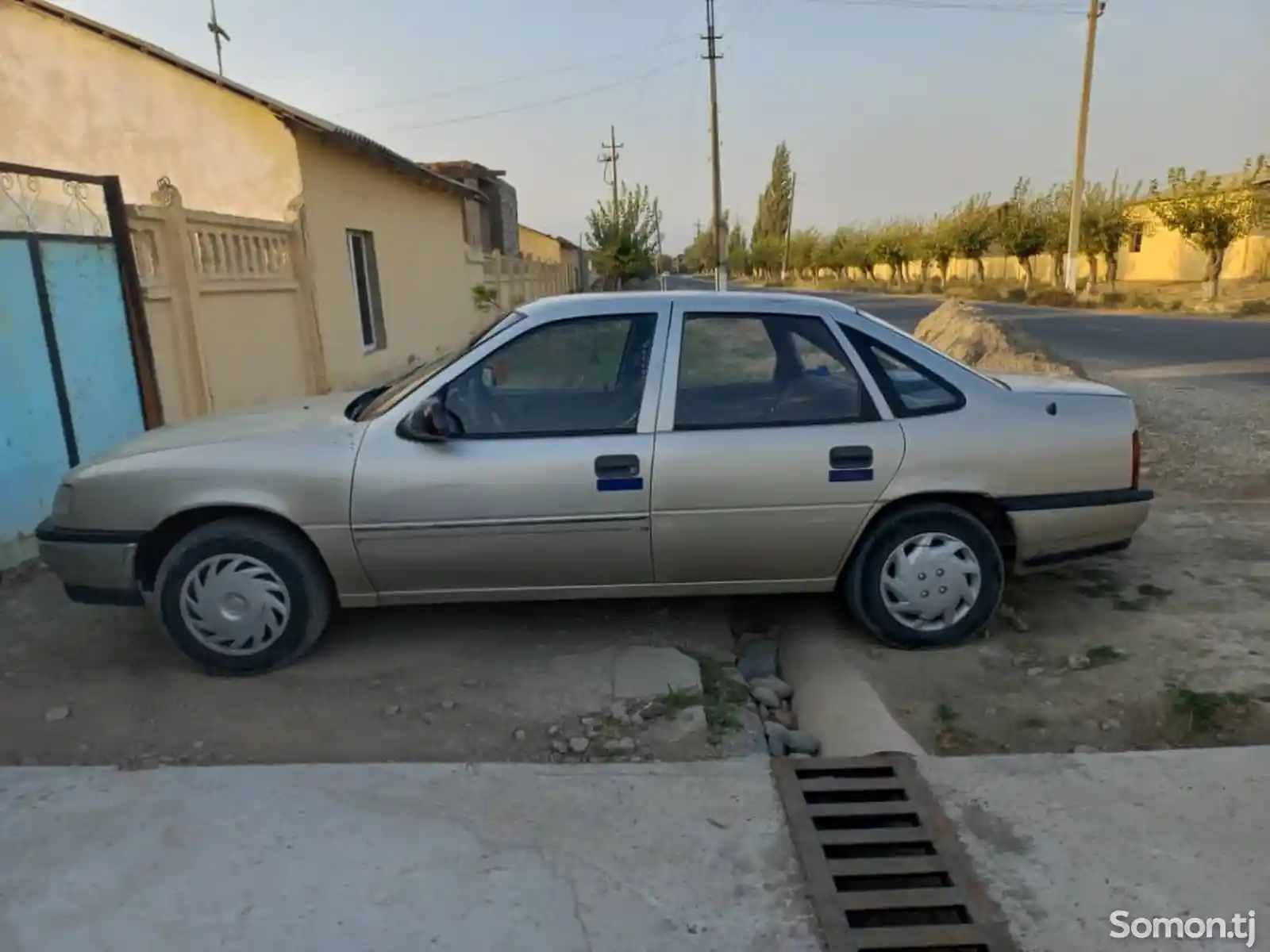 Opel Vectra A, 1990-2