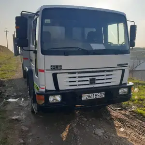 Бортовой грузовик Volvo FL6, 2014