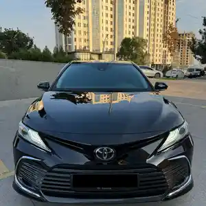 Toyota Camry, 2018