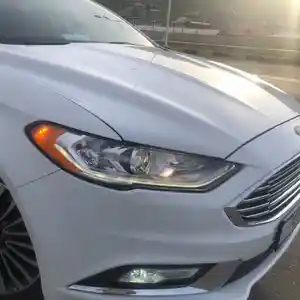 Ford Fusion, 2017
