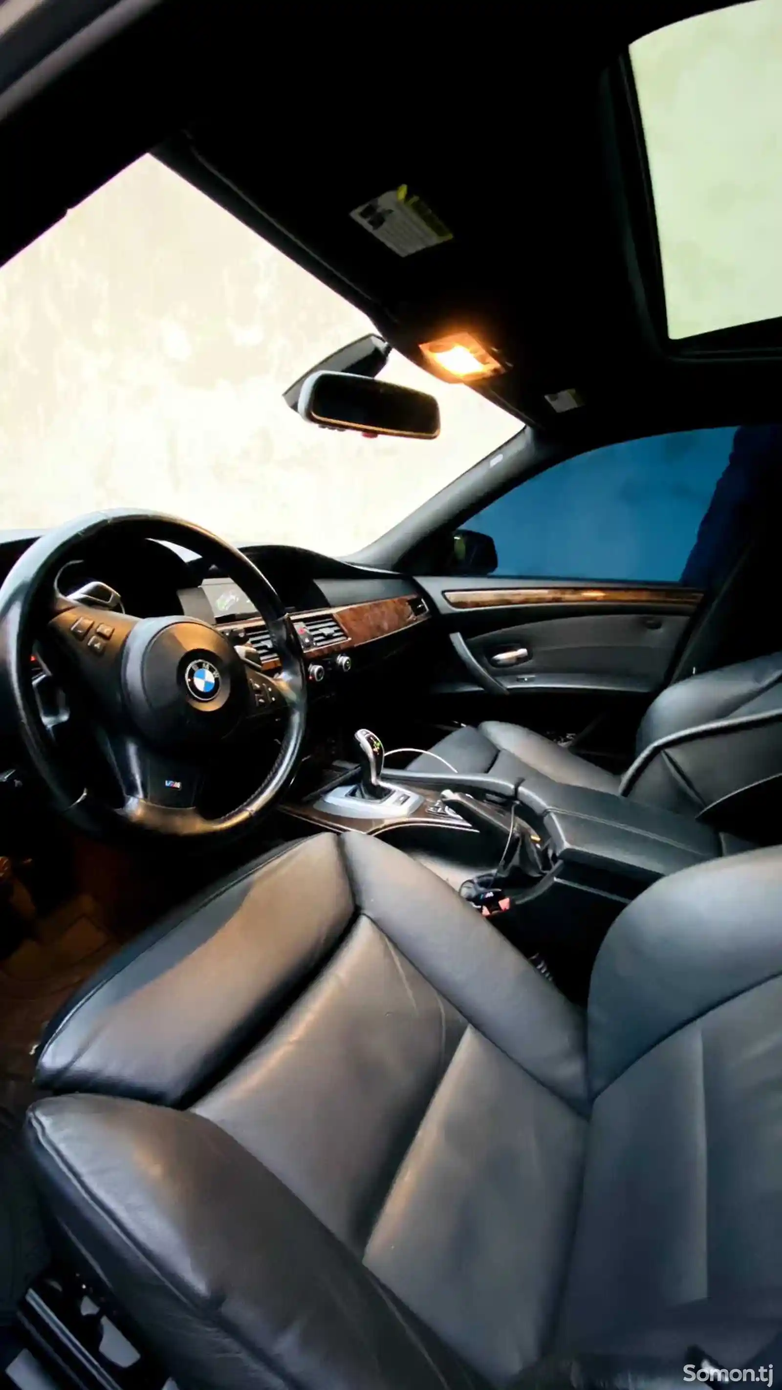 BMW 5 series, 2010-3