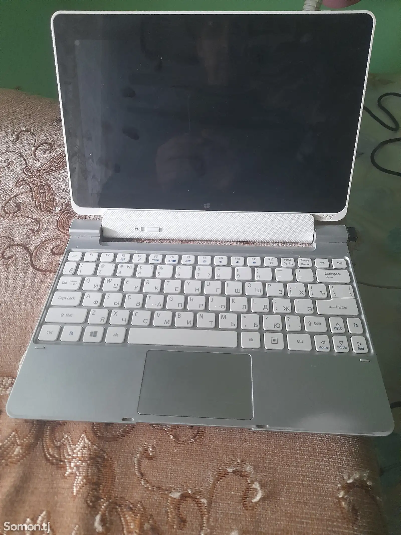 Ноутбук Acer-1