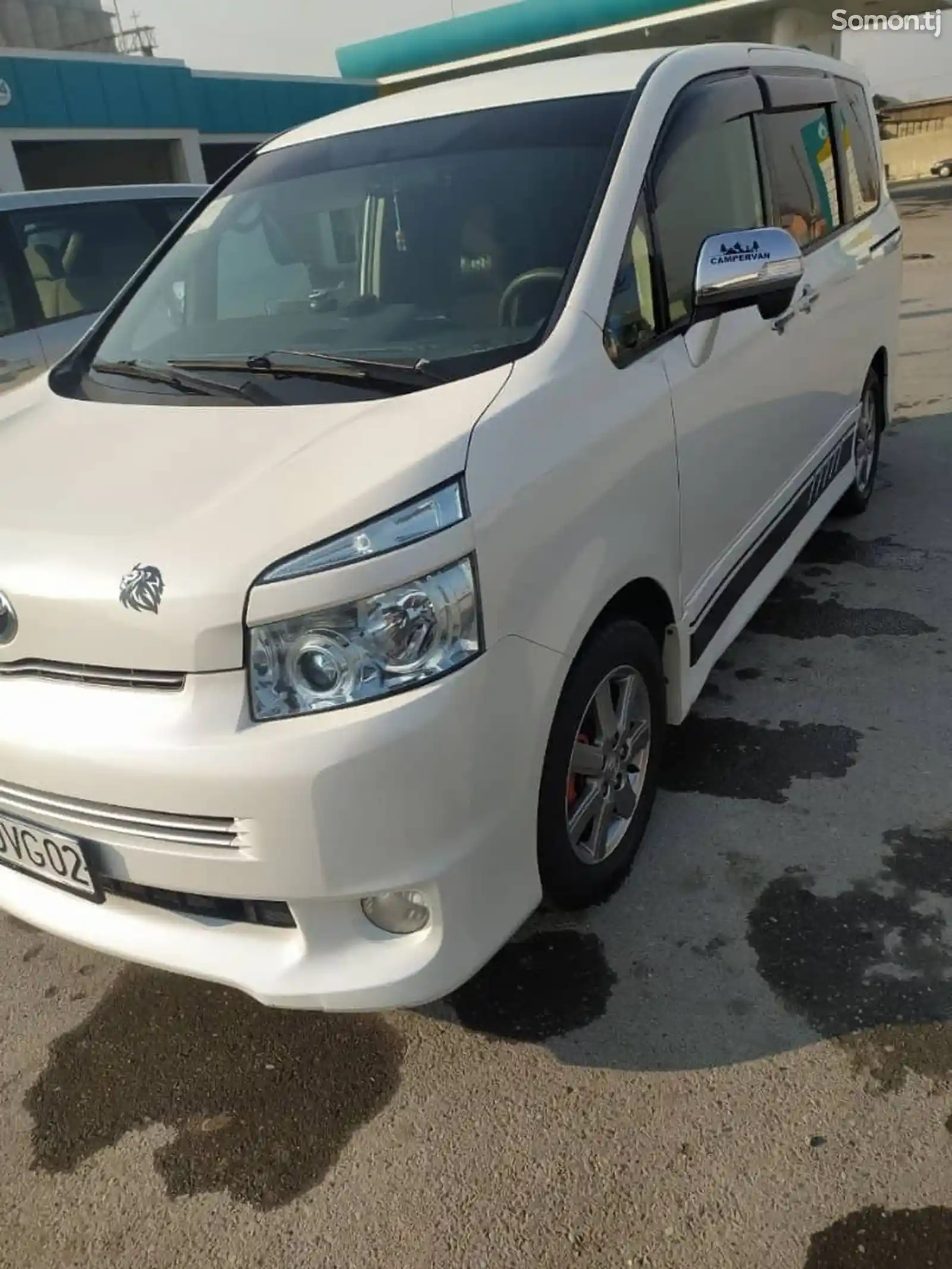 Toyota Voxy, 2009-1