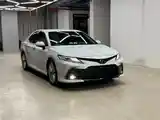 Toyota Camry, 2019-2