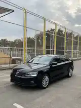 Volkswagen Jetta, 2016-2