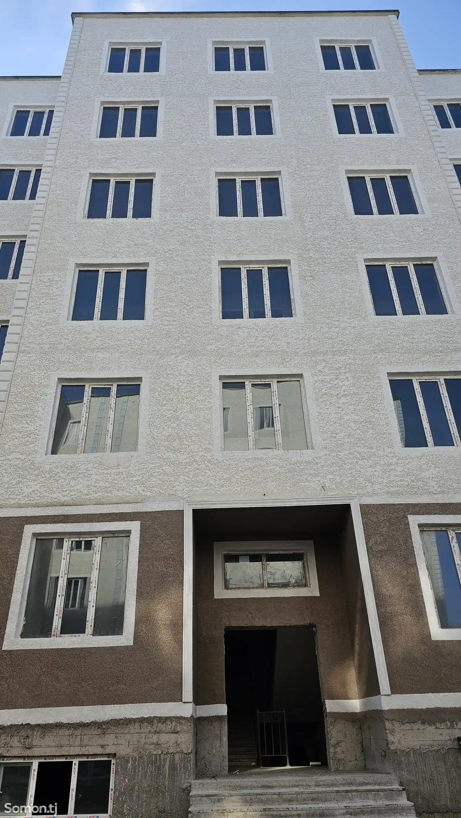 3-комн. квартира, 1 этаж, 90 м², 8 микрарайон