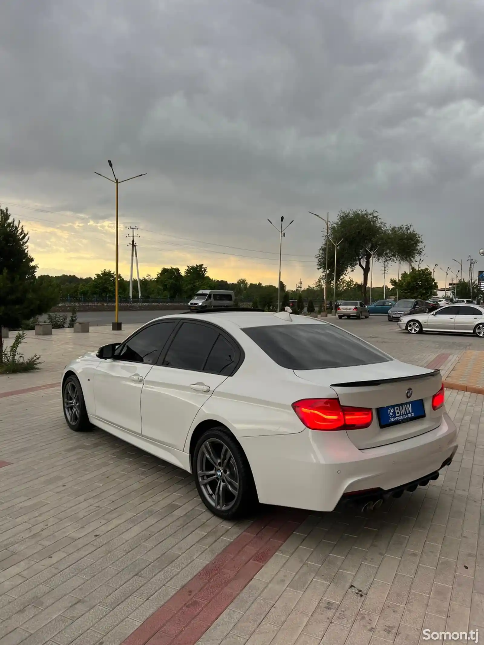 BMW 3 series, 2017-8