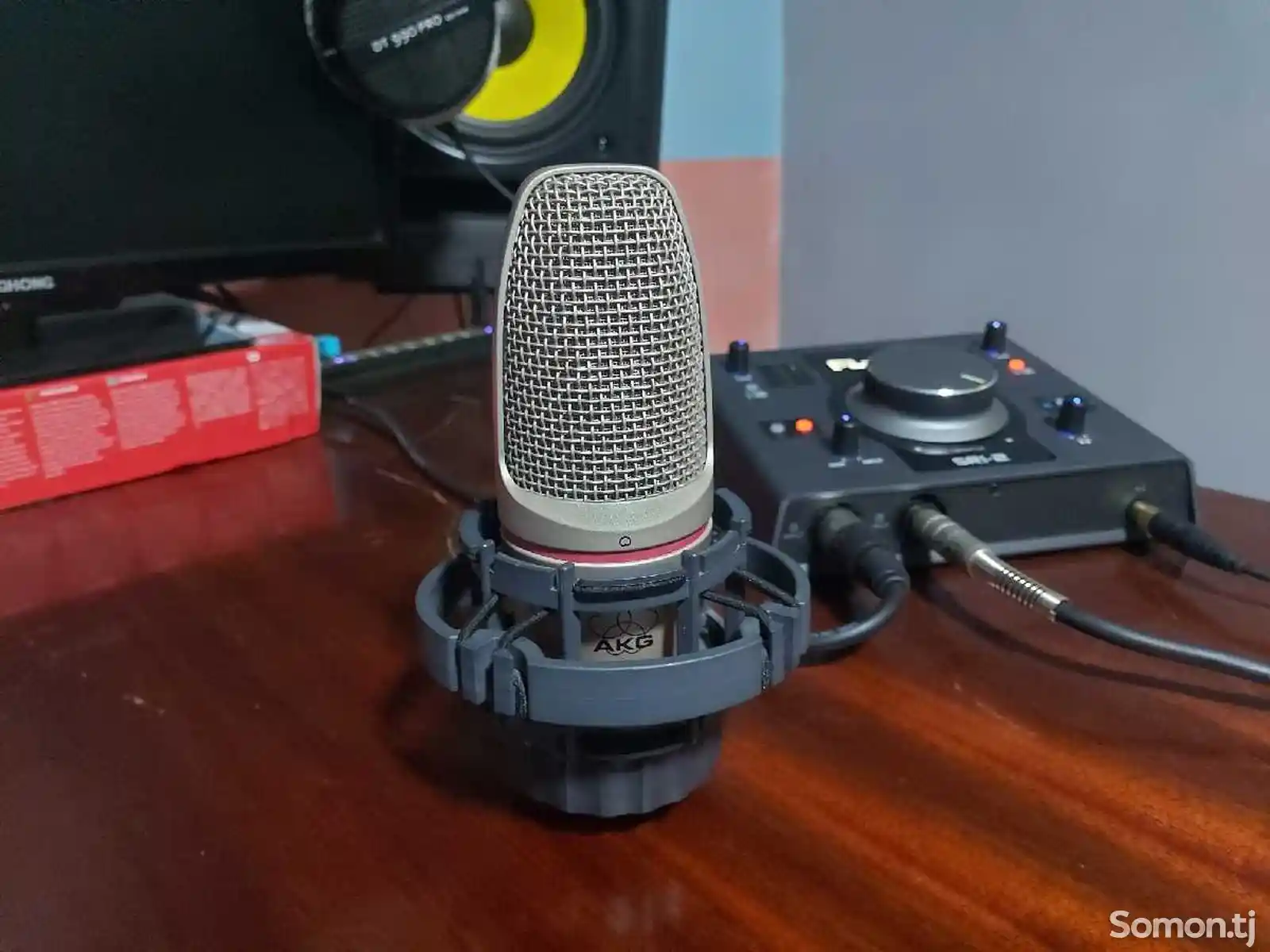 Студийный микрофон AKG C3000B-1