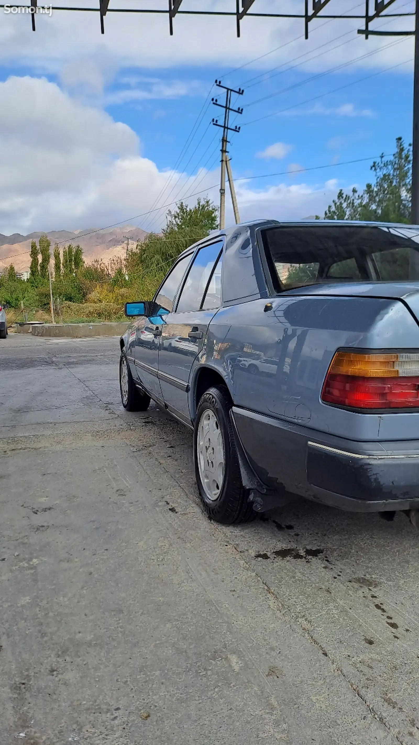 Mercedes-Benz W124, 1989-1