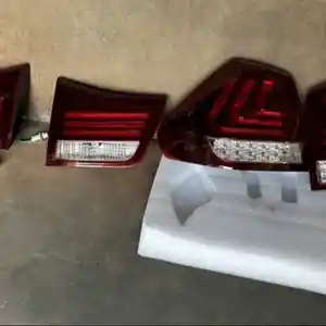 Задние стоп фары красный Led на Lexus RX330/350/400h