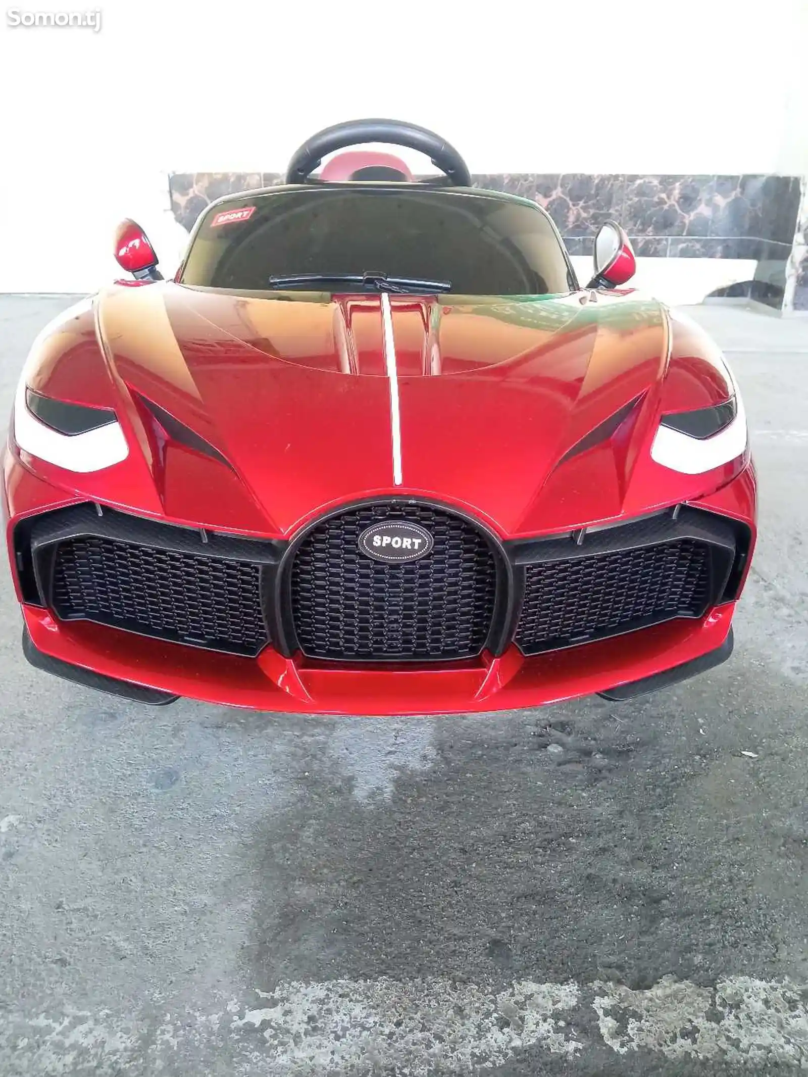 Машинка Bugatti-1