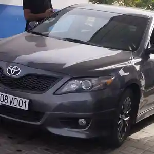 Toyota Camry, 2010