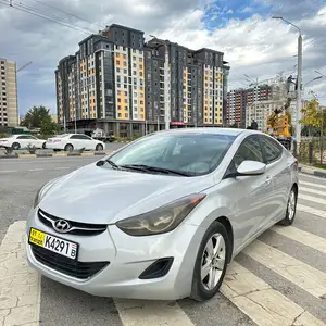 Hyundai Elantra, 2013