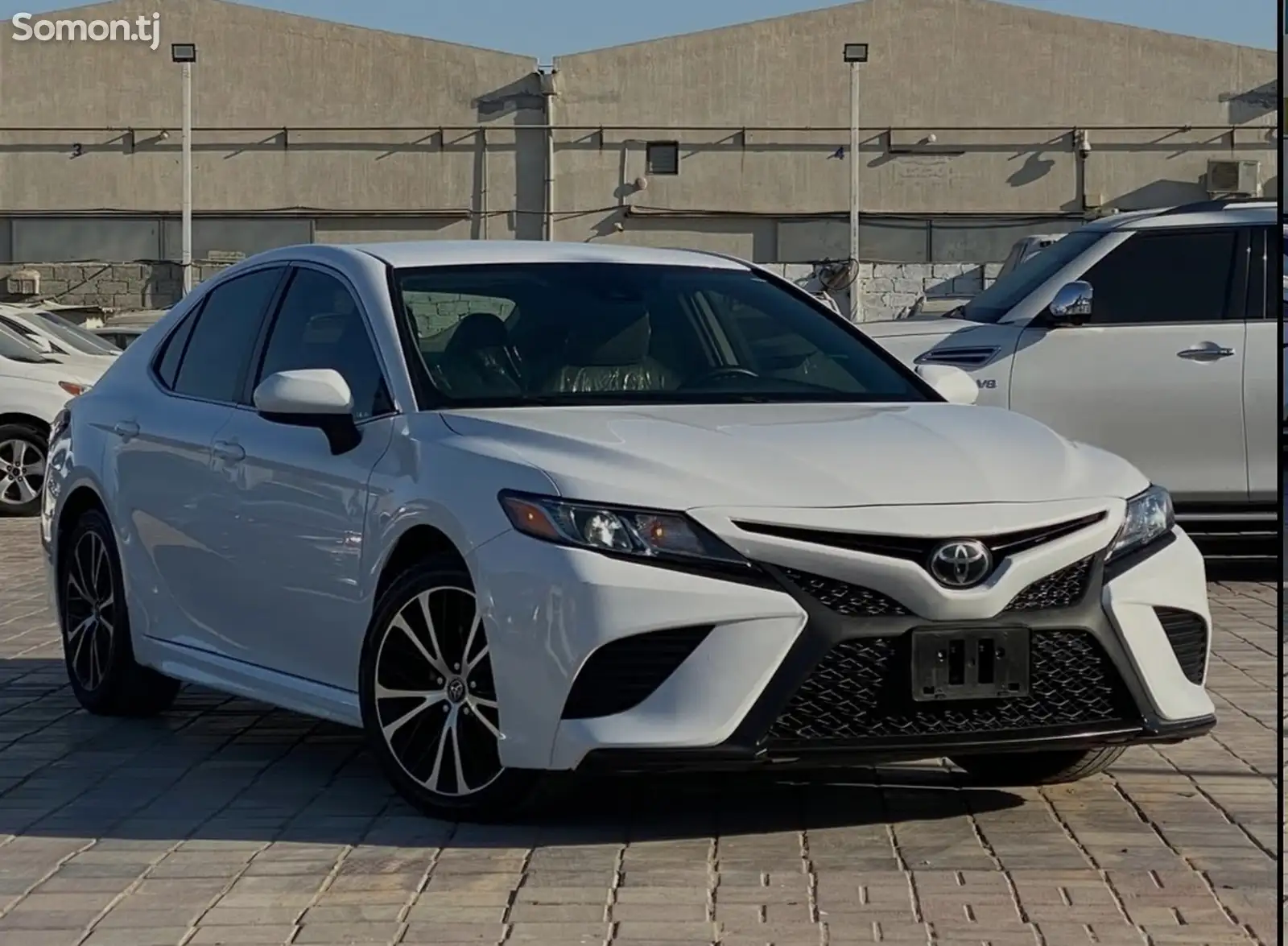 Toyota Camry, 2019-1