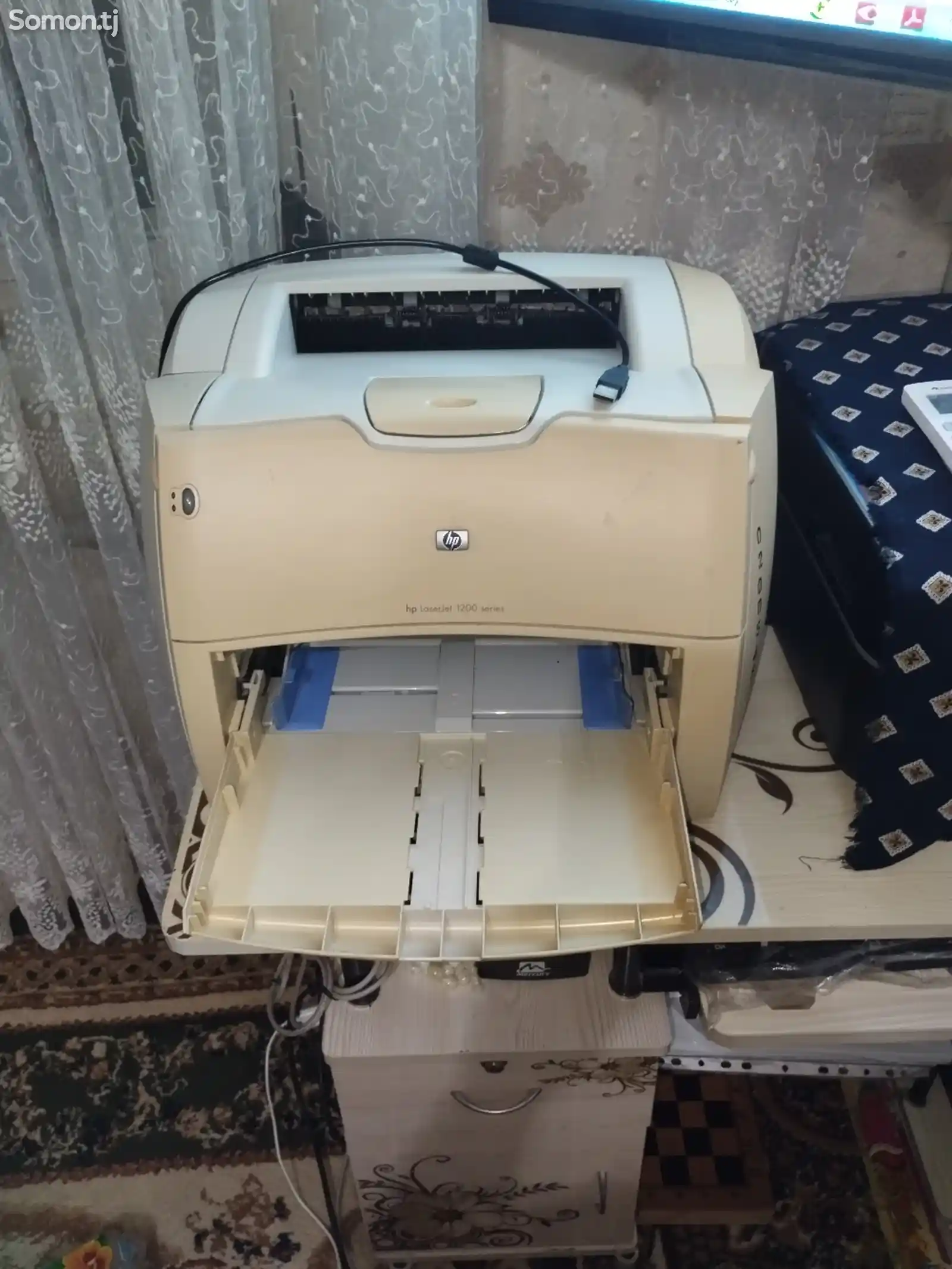 Принтер HP 1200-1