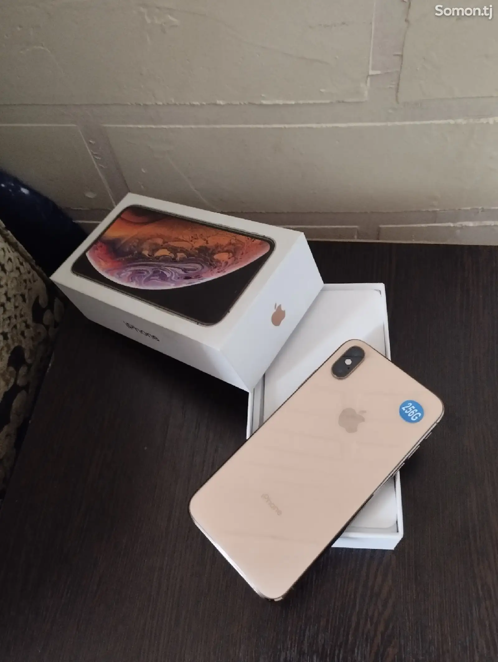 Apple iPhone Xs, 256 gb, Gold-1