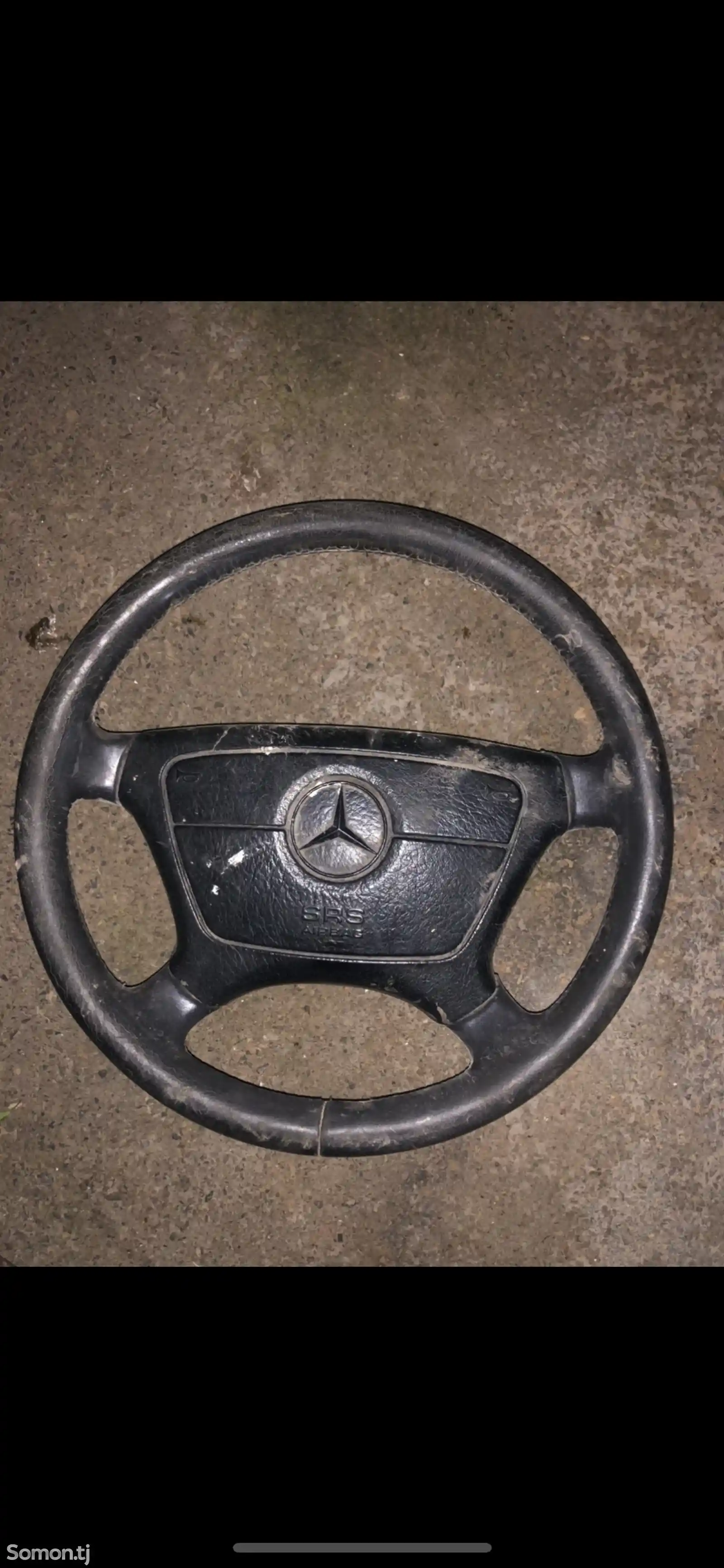 Руль на Mercedes-Benz-1