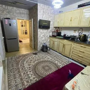 3-комн. квартира, 1 этаж, 90м², 1-ум советский