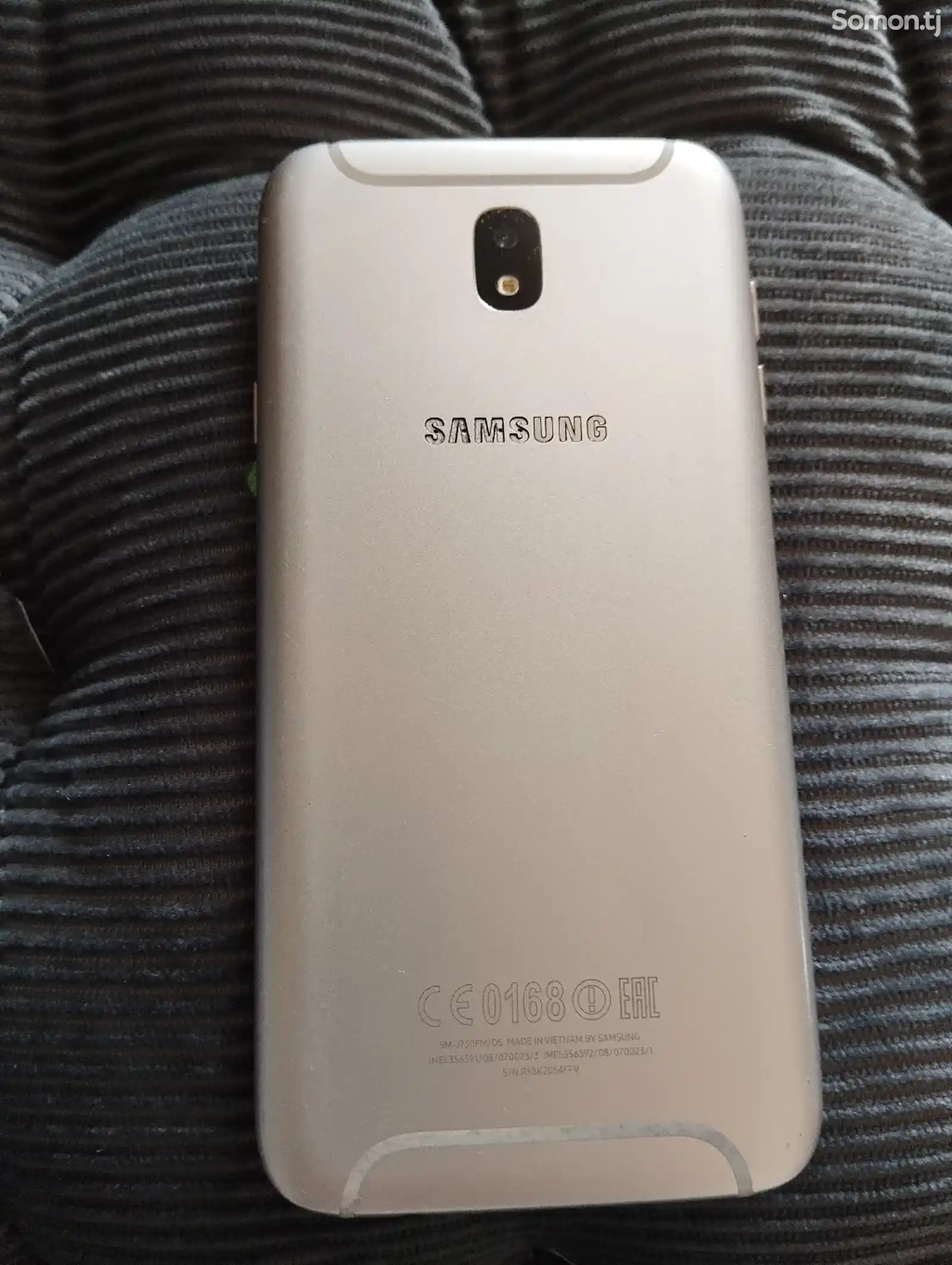 Samsung Galaxy j7-6