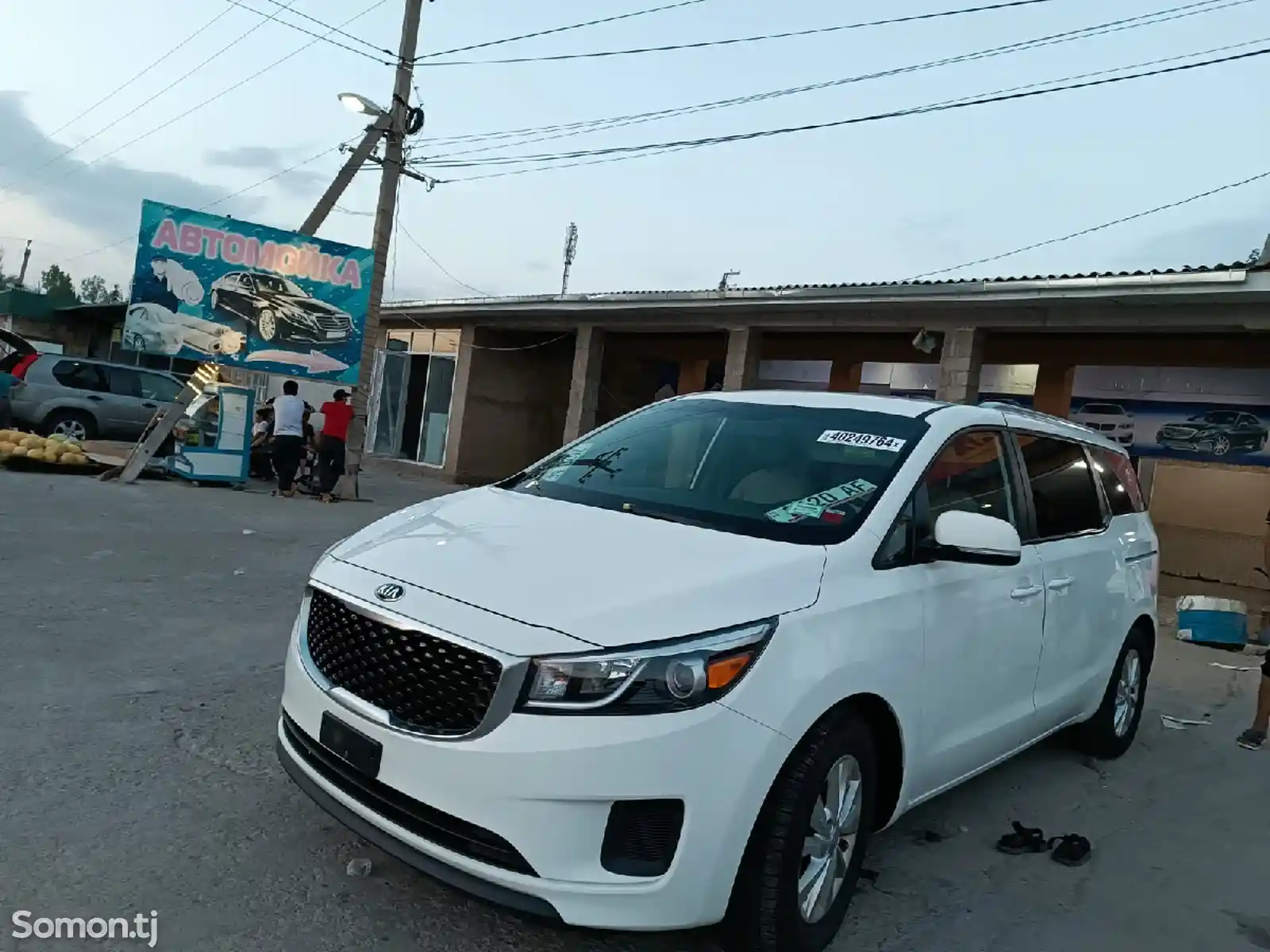 Kia Sedona, 2016-3