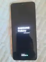 Samsung Galaxy Z Flip 4-2