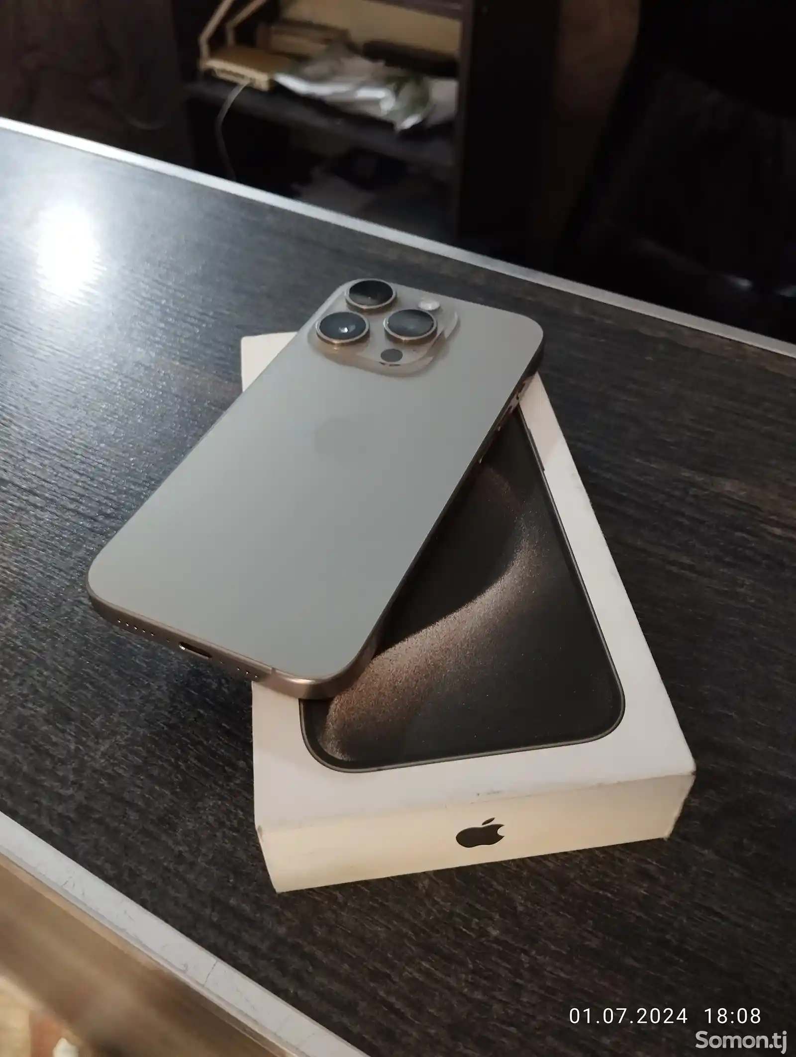 Apple iPhone 15 Pro, 256 gb, Natural Titanium-2