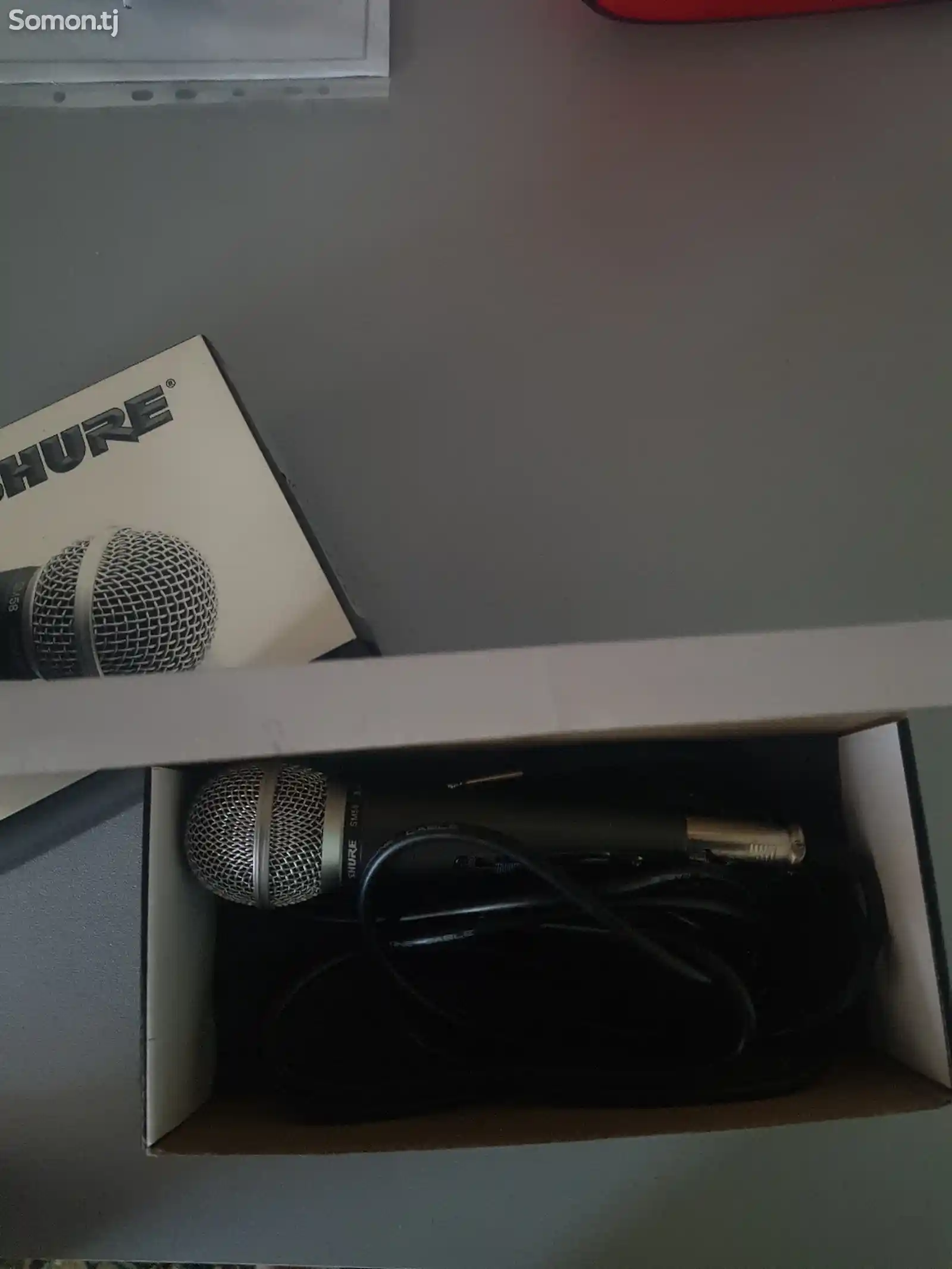 Микрофон SM58 Legendary Vocal Microphone-2