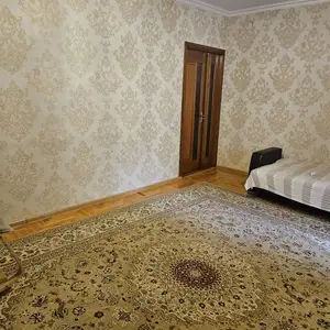 3-комн. квартира, 5 этаж, 80 м², Сзади ТЦ Садбарг