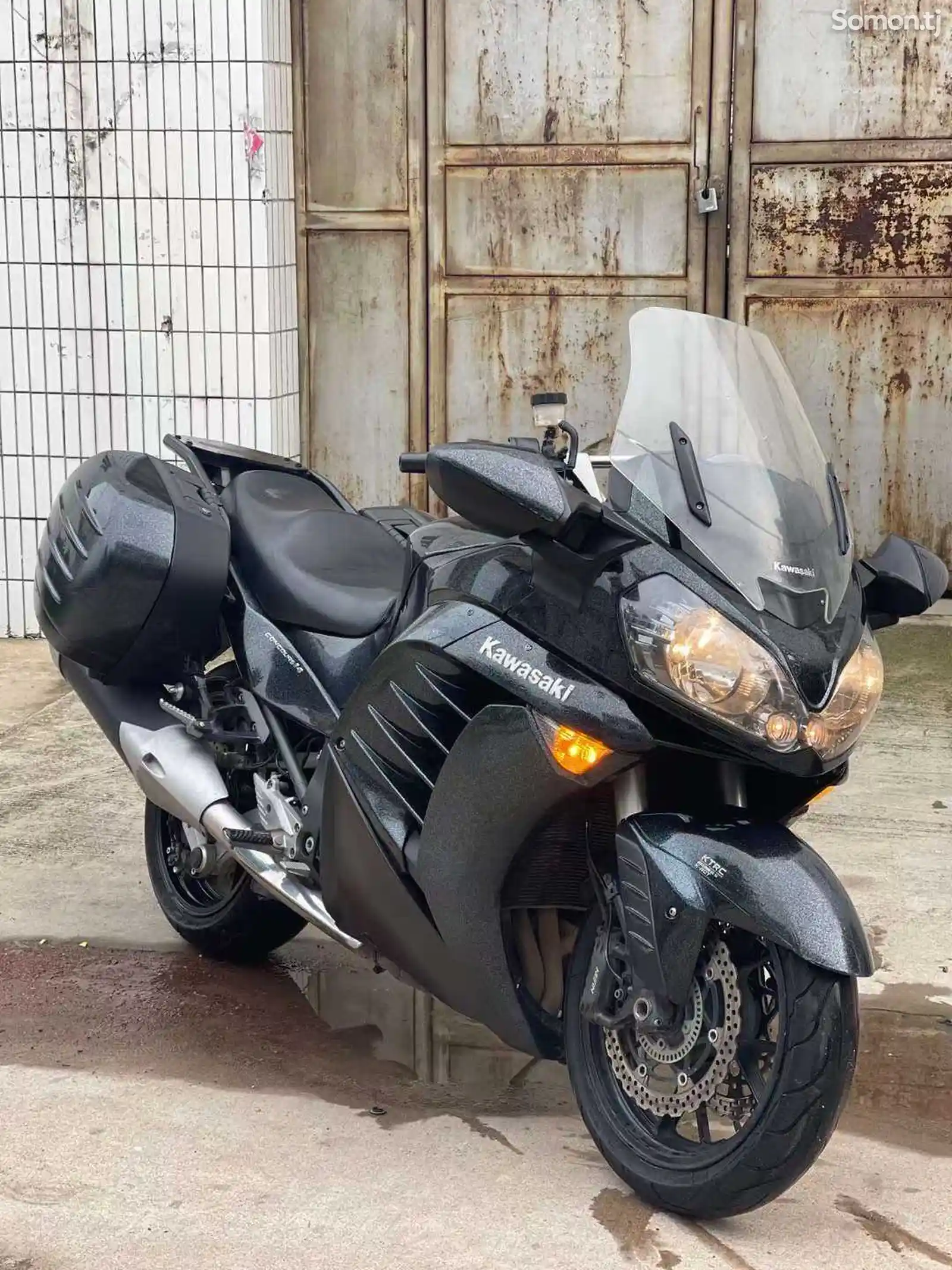 Мотоцикл Kawasaki GTR 1400cc ABS на заказ-3