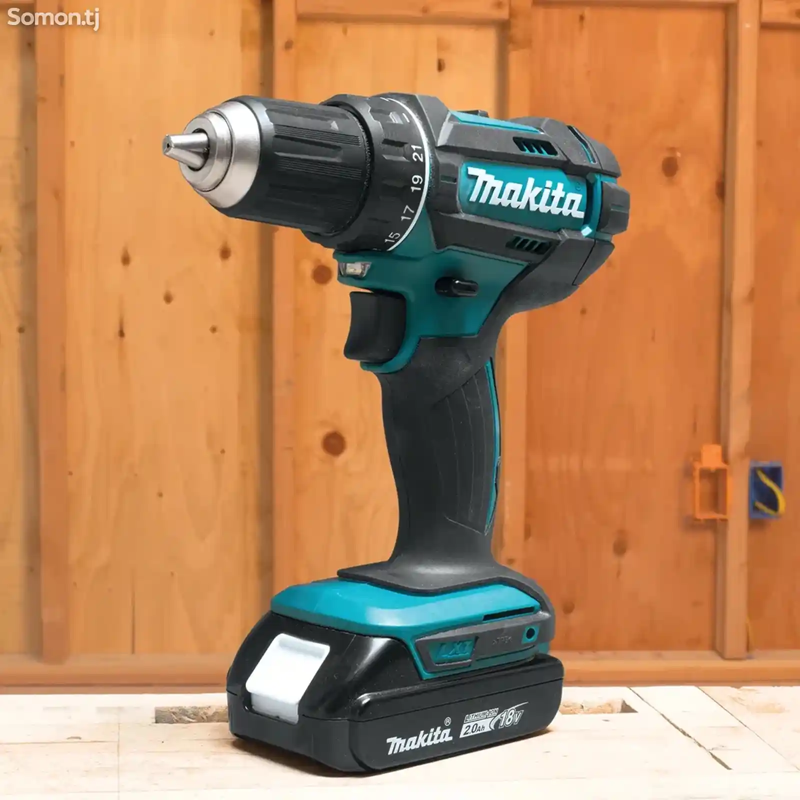 Шуруповерт Makita