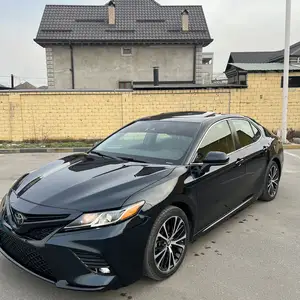 Toyota Camry, 2019