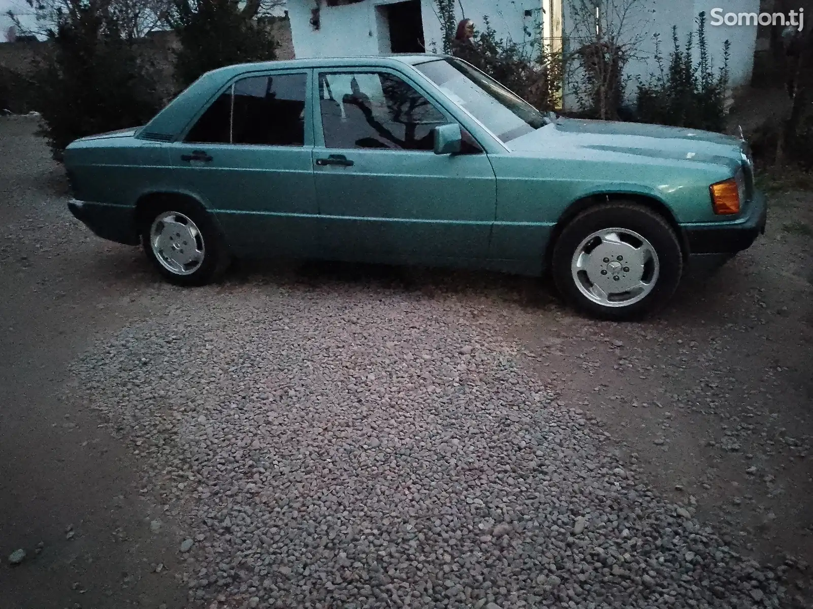 Mercedes-Benz W201, 1991-1