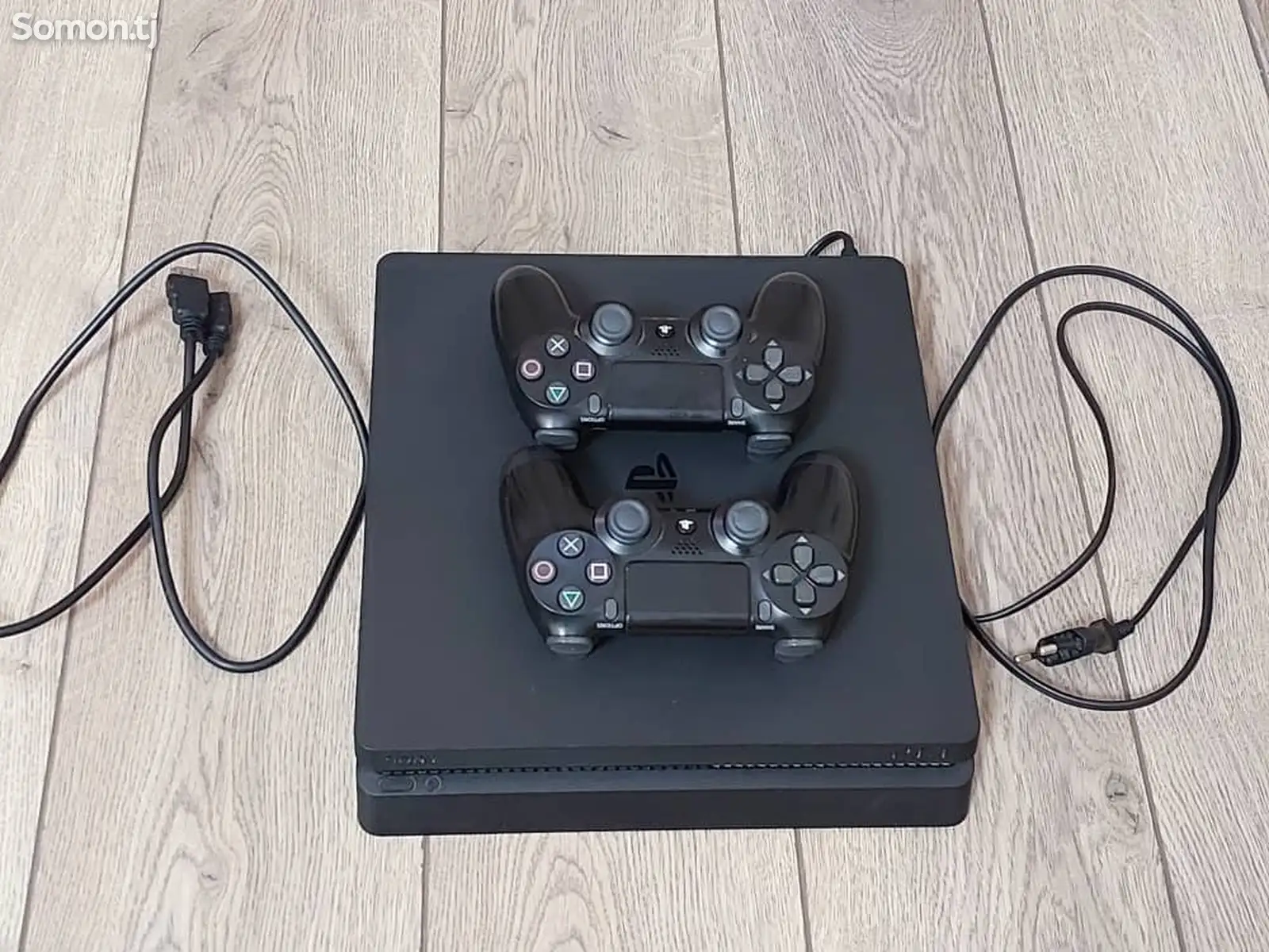 Игровая приставка Sony PlayStation 4 slim-1